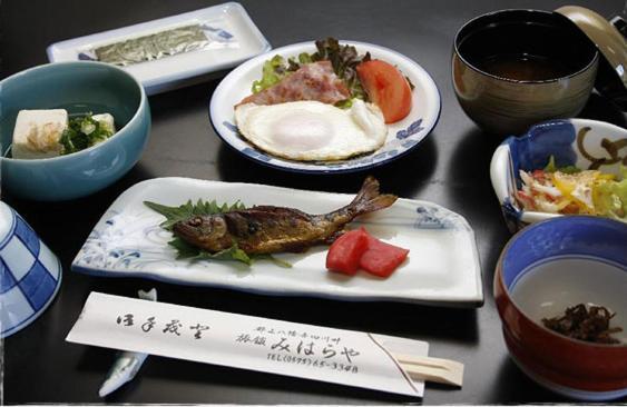 Miharaya Ryokan Gujo Zewnętrze zdjęcie